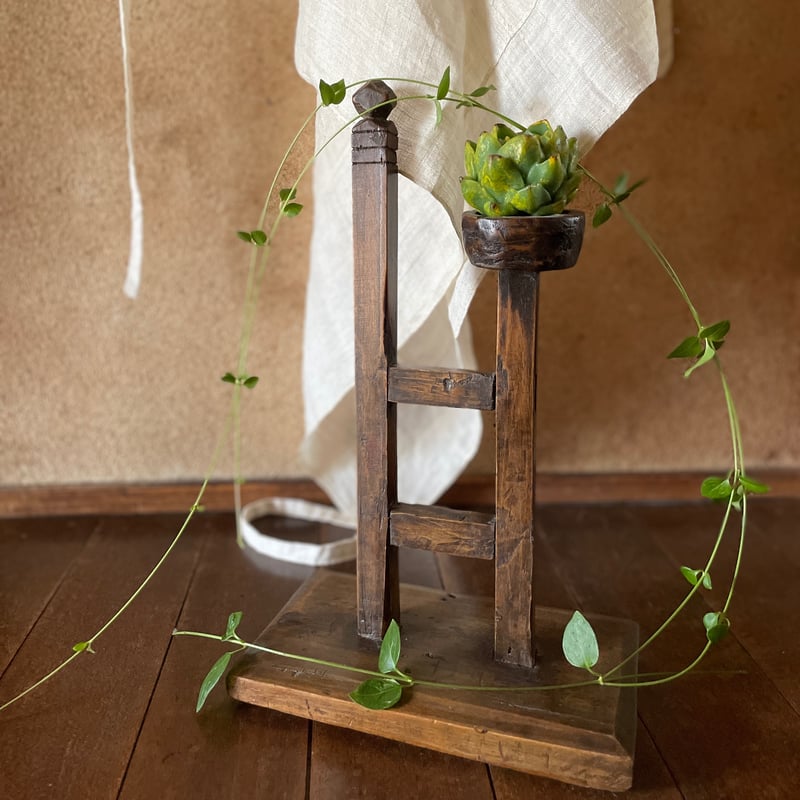 韓国の古い木の燭台 アンティーク | hapun