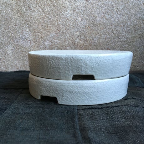 hapun pottery/ 高台皿ソルギ 白