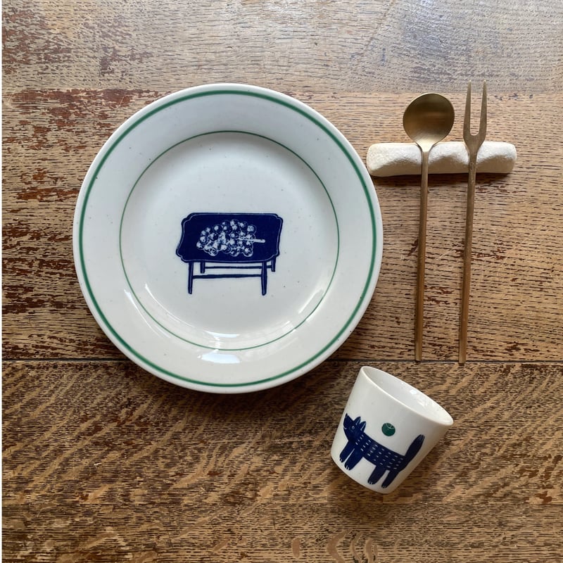 Yeogi-Damki/ヨギダムギ/お皿 ソバン柄と急須柄 | hapun