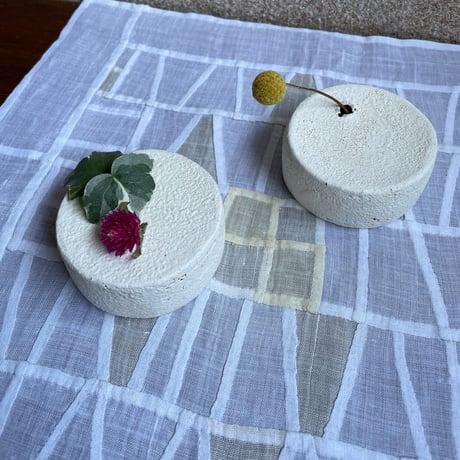 hapun pottery / 一輪挿し 白い月