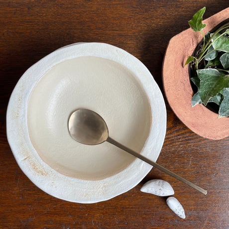 hapun pottery/パスタ・カレー皿  黒とオフホワイト変形シリーズ