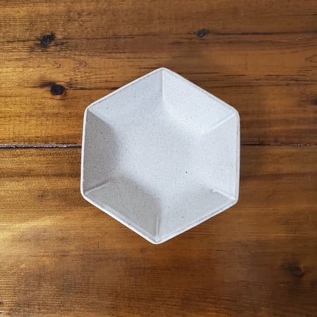 ATELIER YUJI/六角小鉢　白