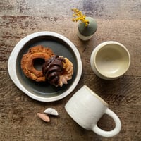 hapun pottery ナチュラル変形シリーズ リムプレート丸 グリーン