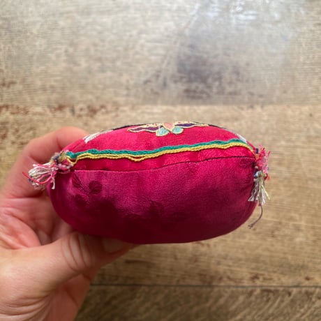 韓国の刺繍針山 アンティーク