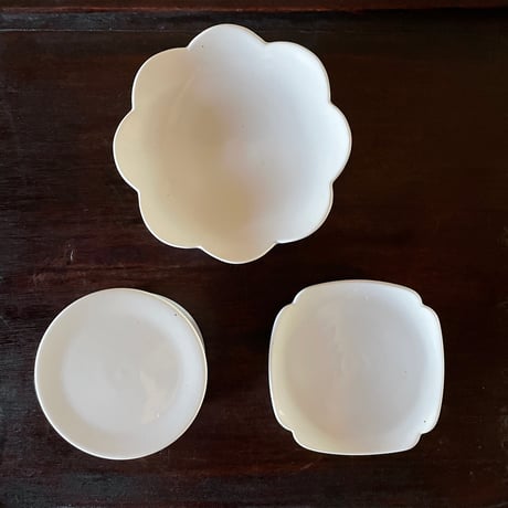佳器工房/四角高台皿