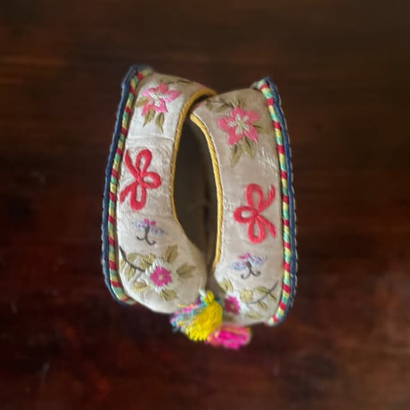 韓国の女の子用の手刺繍靴コッシン ヴィンテージ