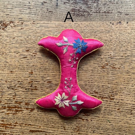 韓国の刺繍の糸巻き ヴィンテージ