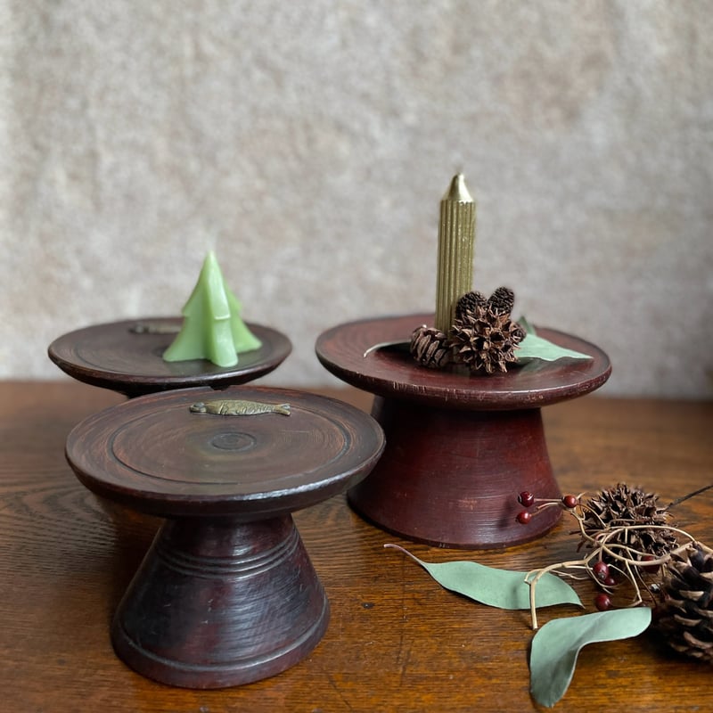 李朝時代 木製魚型蓋物煙草入れ18-19世紀頃 容器 古道具 韓国 高麗 工芸 李朝時代 木製魚型蓋物煙草入れ18-19世紀頃 容器 古道具 韓国 高麗