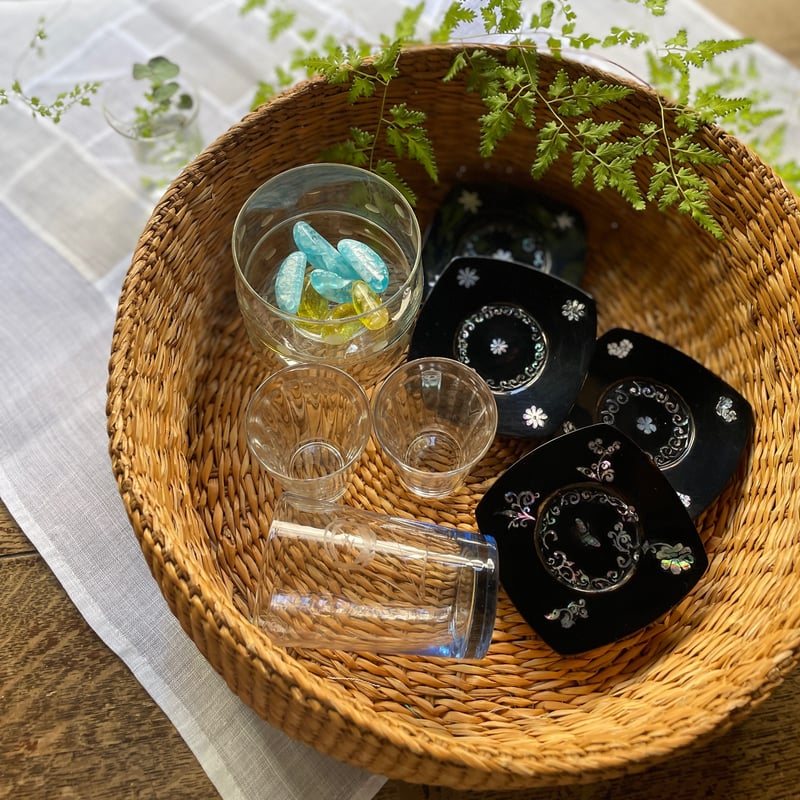 韓国伝統工芸　螺鈿細工　茶箪笥　　貝細工　漆器　レトロ 韓国螺鈿細工 ジュエリーボックス 木製 貝殻 漆器 小物入れ 伝統工芸