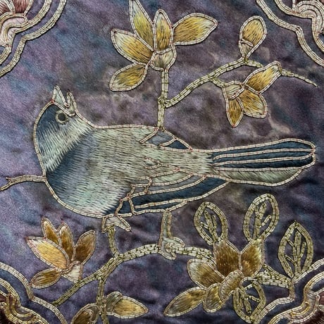 韓国の手刺繍の肩飾り 丸 アンティーク