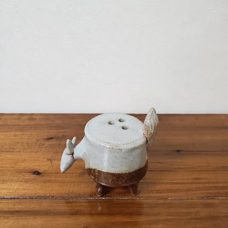 佳器工房/キツネ花器