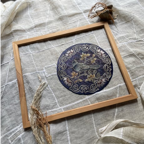 韓国の手刺繍の肩飾り 丸 アンティーク