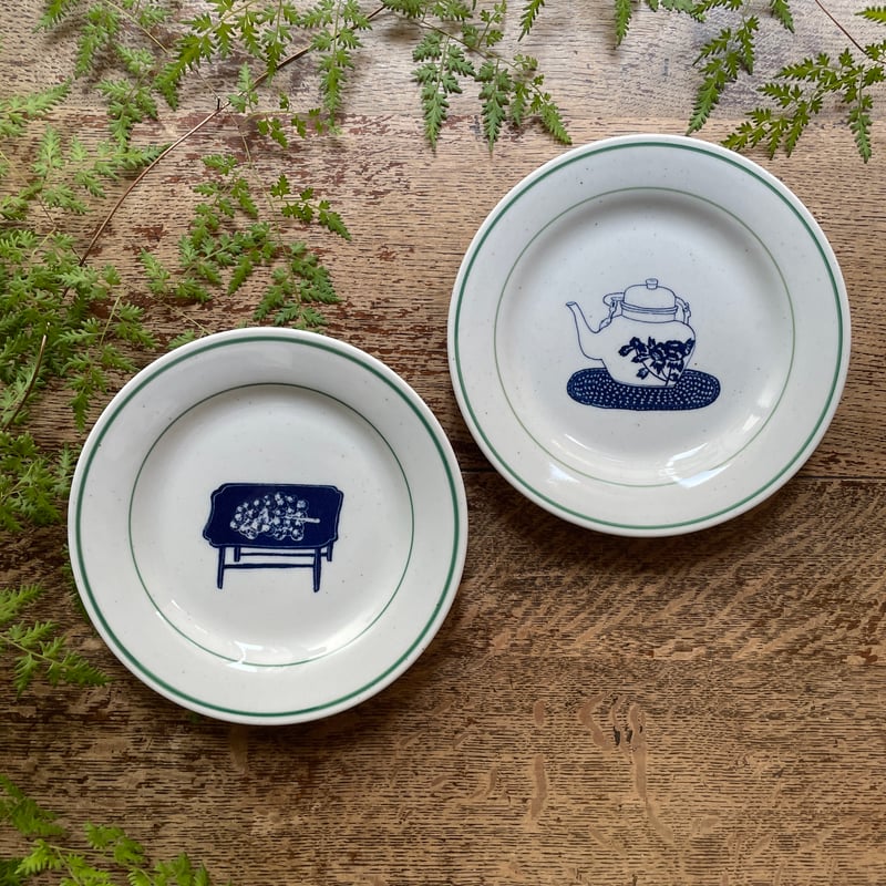 Yeogi-Damki/ヨギダムギ/お皿 ソバン柄と急須柄 | hapun