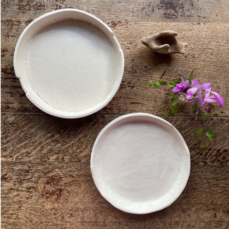 hapun pottery/ 高台皿ソルギ 白