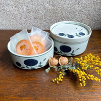 Yeogi-Damki/お重にもなる丸小鉢 花/マット
