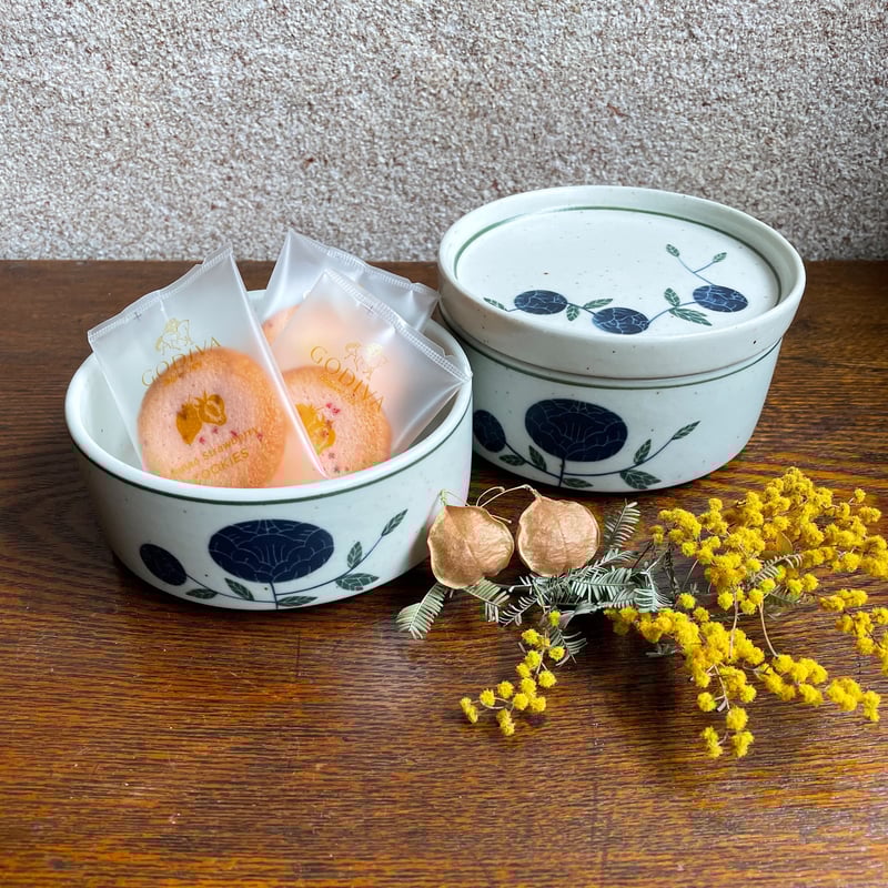 Yeogi-Damki/お重にもなる丸小鉢 花/マット | hapun