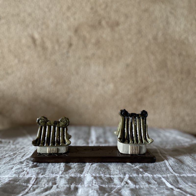 韓国の古い木の糸巻き/韓屋と亀 | hapun