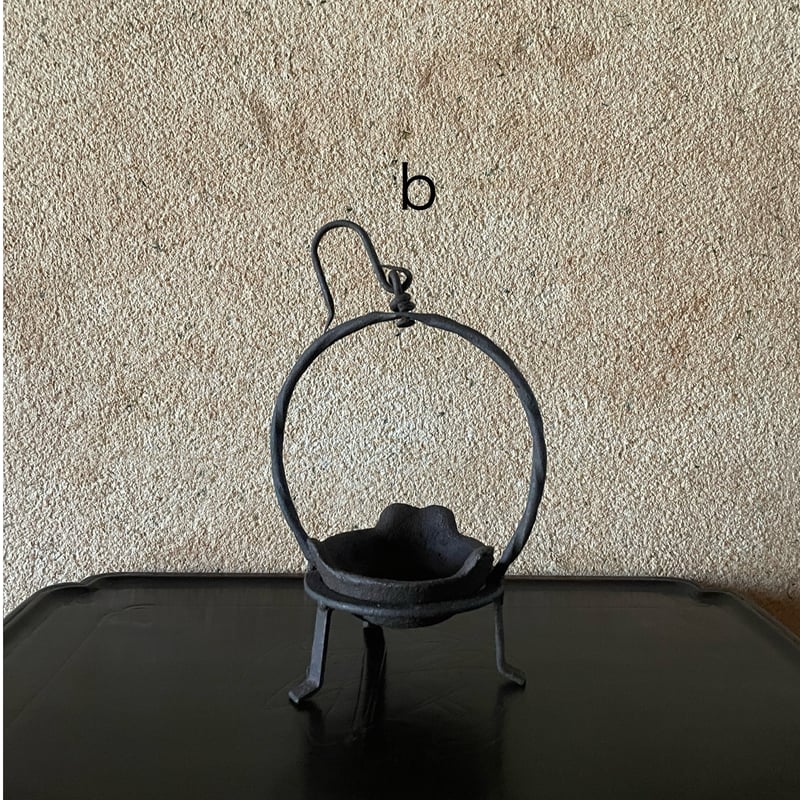 鉄の 灯火器 鉄製 灯火器 古美術 鉄製燭台 古道具 アンティーク 朝鮮美術 李朝鉄製六面灯火器 / 朝鮮時代後期 | tsuchika