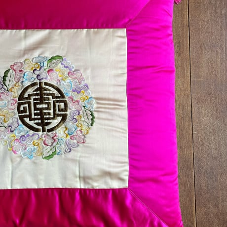 韓国の刺繍座布団カバー ヴィンテージ