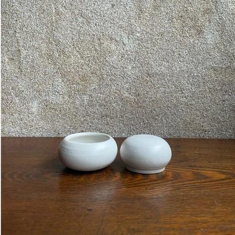 morina pottery/お餅 マットな白 小