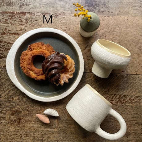 hapun pottery ナチュラル変形シリーズ リムプレート丸 グリーン