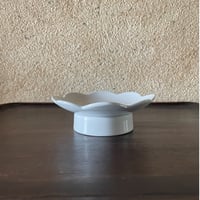 佳器工房/花びら高台皿