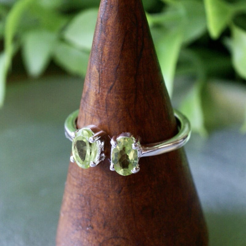 グリーン ペリドット フォークリング シルバー925 約12号（sv-688-3