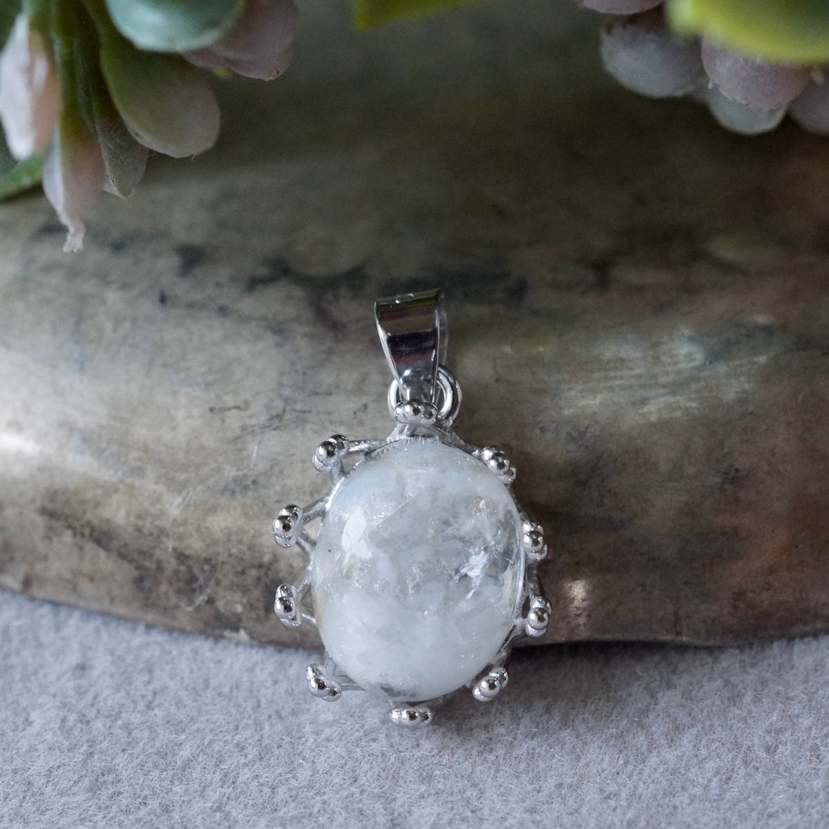 希少 ハイアライト オパール ペンダント（SV925チェーン付） 希少 ハイアライト オパール ペンダント（SV925チェーン付） アクセサリー