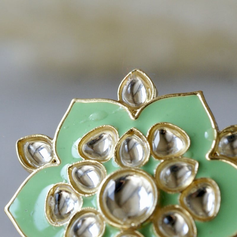 ミーナカリスタイル フラワーモチーフ 14号くらいのフリーサイズ