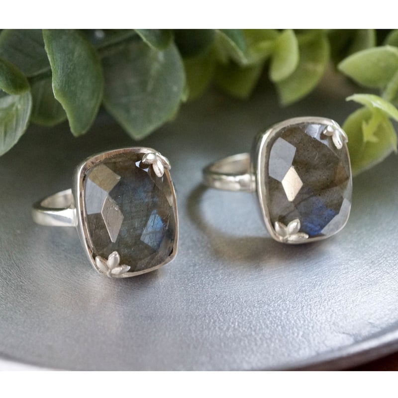 美品16号 HASH. ラブラドライト シルバーリング シルバーラブラドライトリング｜リング｜アガット 公式