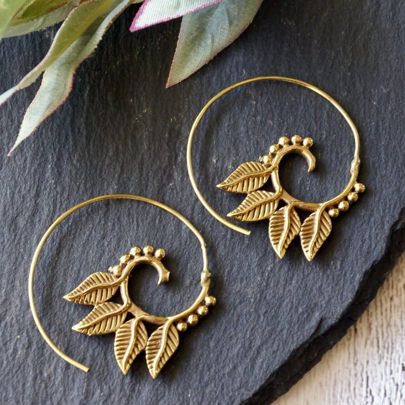 真鍮トライバル スパイラル フープピアス（b-97） | Ratna gemstones