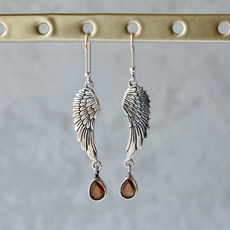 ヘソナイトガーネット | STORES