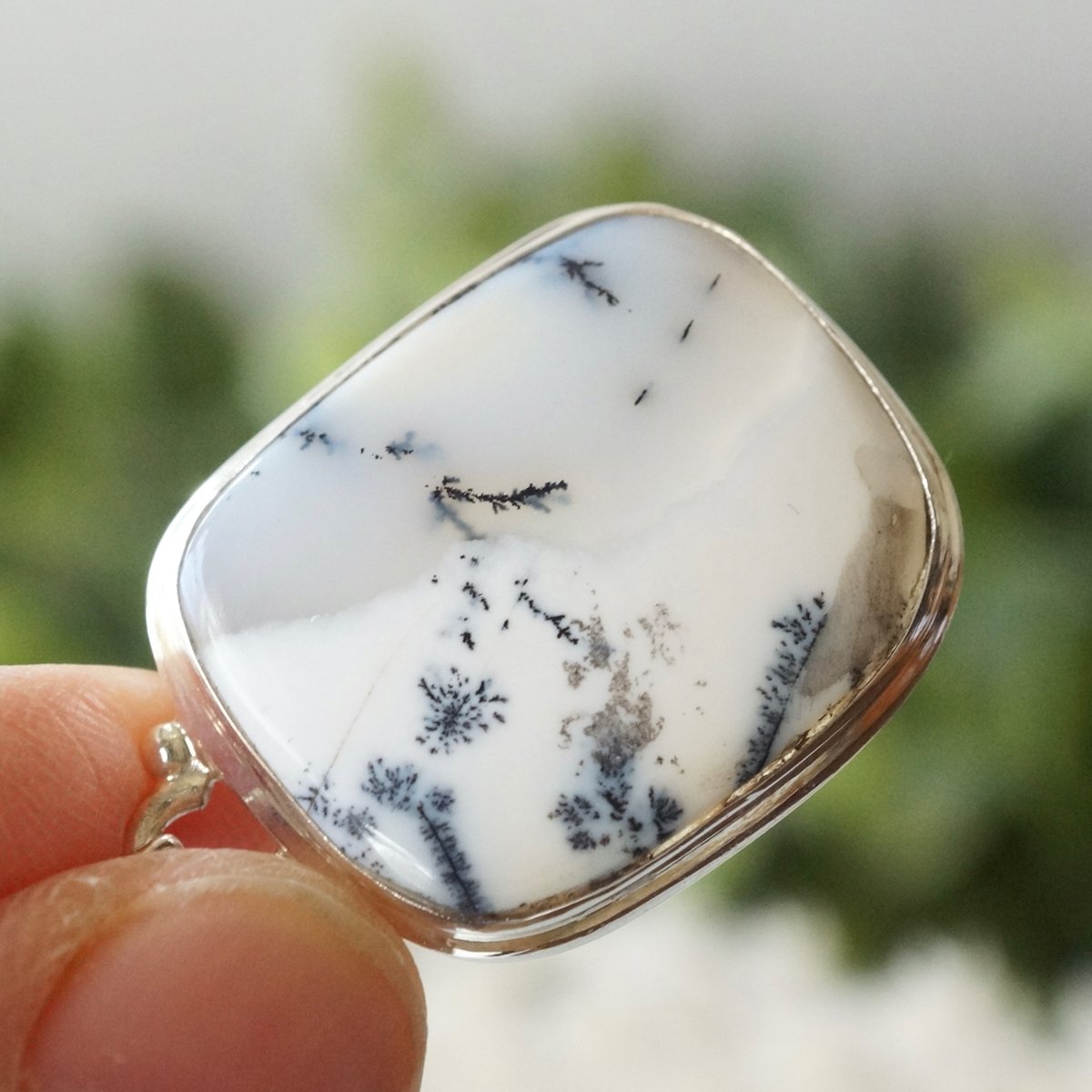 デンドライトオパール（メルリナイト）スクエアシェイプ ペンダント