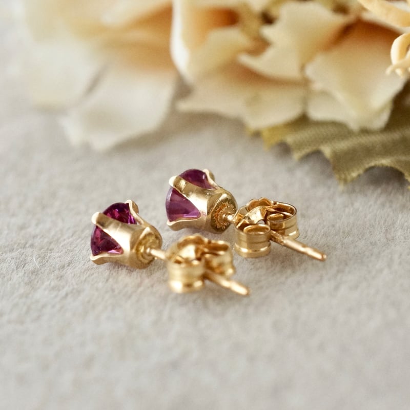 Handmade】グレープガーネット（ロードライトガーネット） スタッド