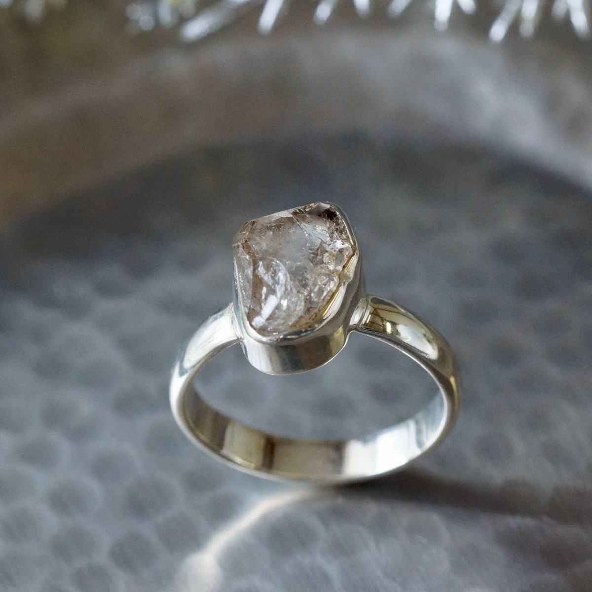 オイルイン ハーキマーダイヤモンド（水晶） ラフカットリング