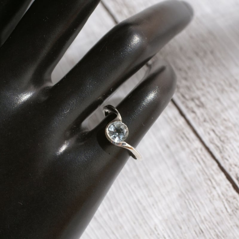 ブルートパーズ ねじりリング シルバー925 約10.5号（sv-283-3