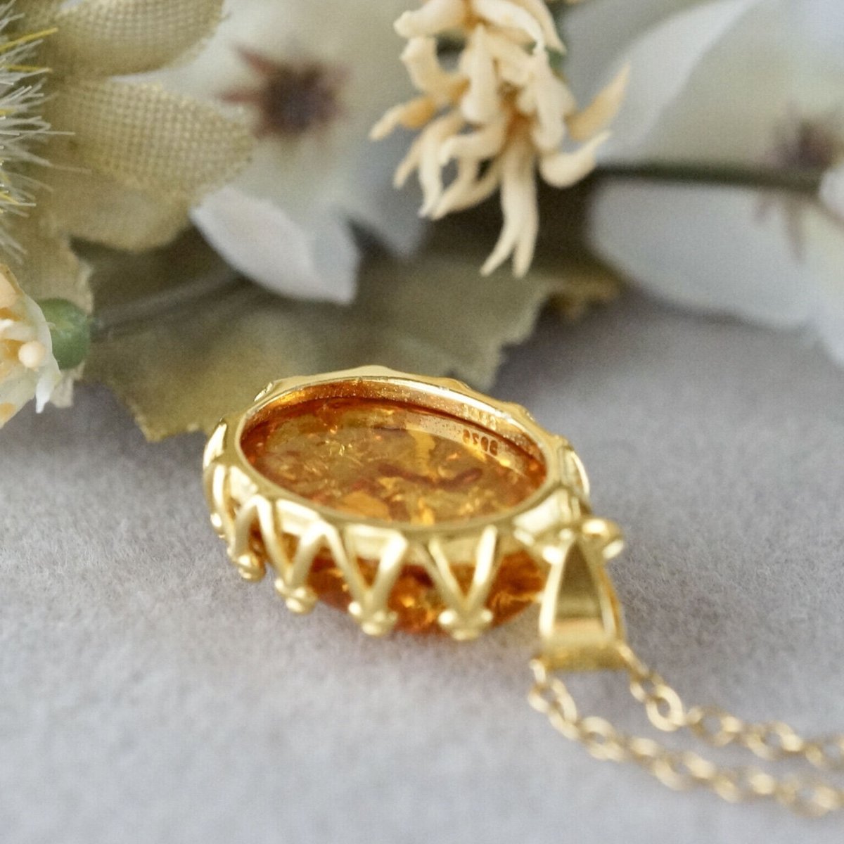 Handmade】アンバー（琥珀）クラウンモチーフ ペンダントトップ 18k