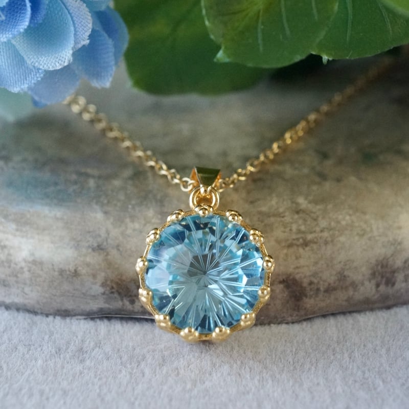 Handmade】ブルートパーズ 花火カット クラウンモチーフ ペンダント