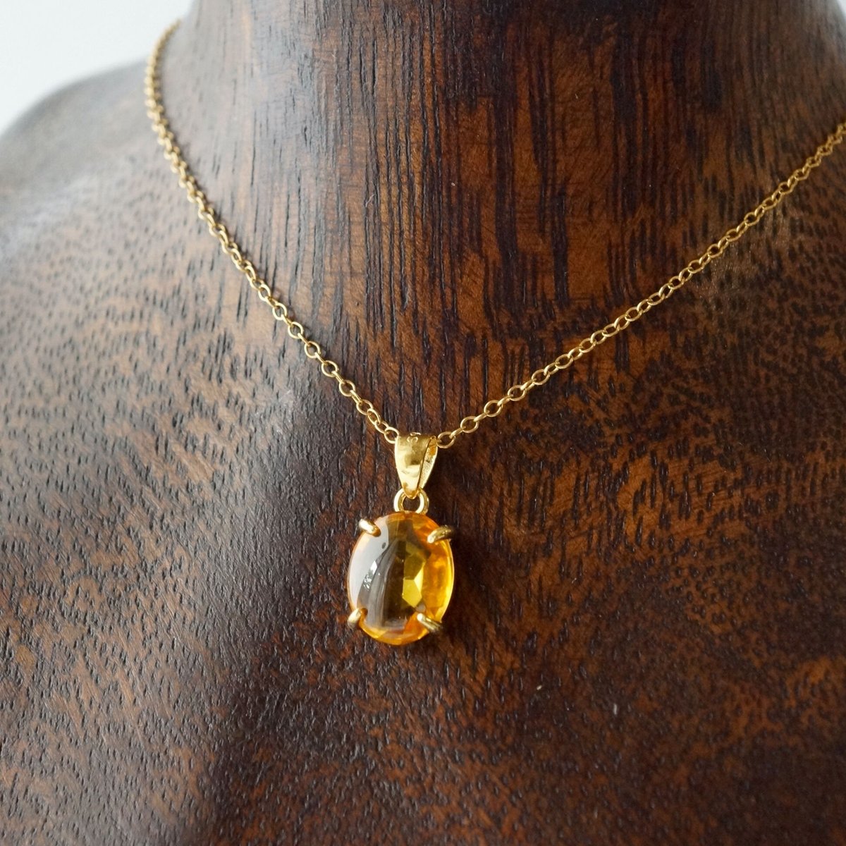 シルバー製　イエローサファイア　ペンダントトップ馬蹄形 シルバー製イエローサファイアペンダントトップ馬蹄形