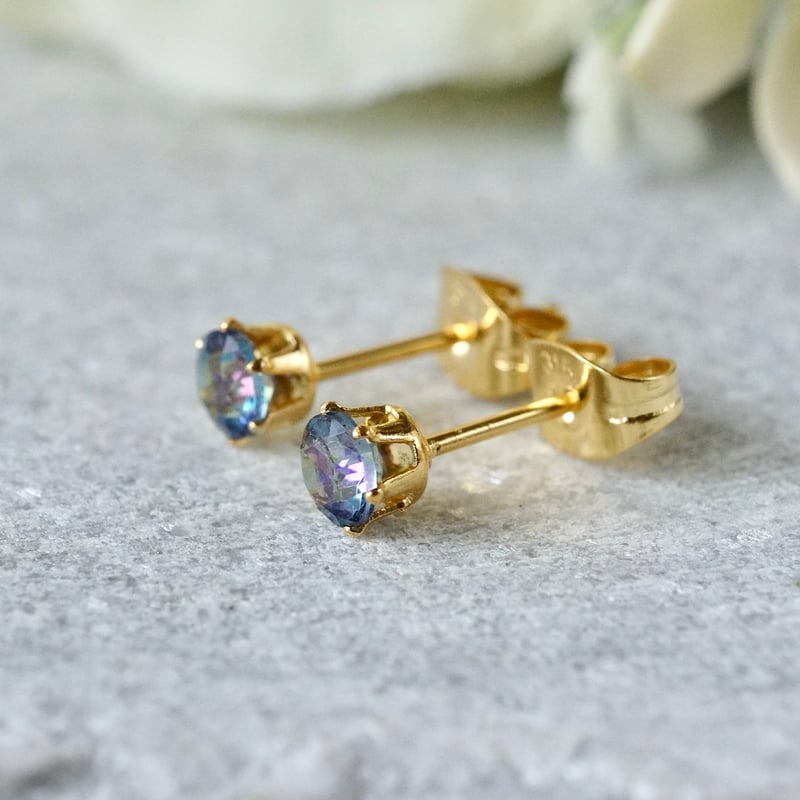 Handmade】ブルー ミスティッククォーツ スタッドピアス サージカル  