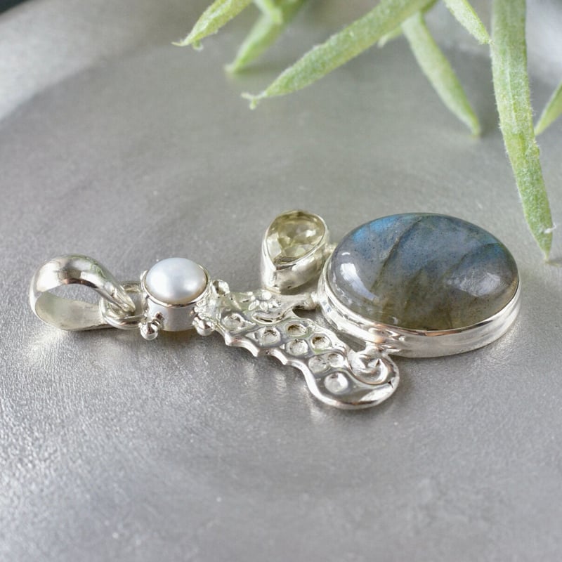 ラブラドライト/シトリン タツノオトシゴ ペンダントトップ シルバー