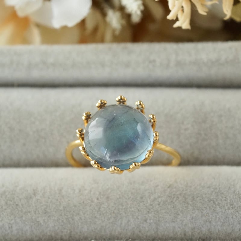 受注製作】ブルー フローライト クラウンモチーフ 7号〜フリーサイズ