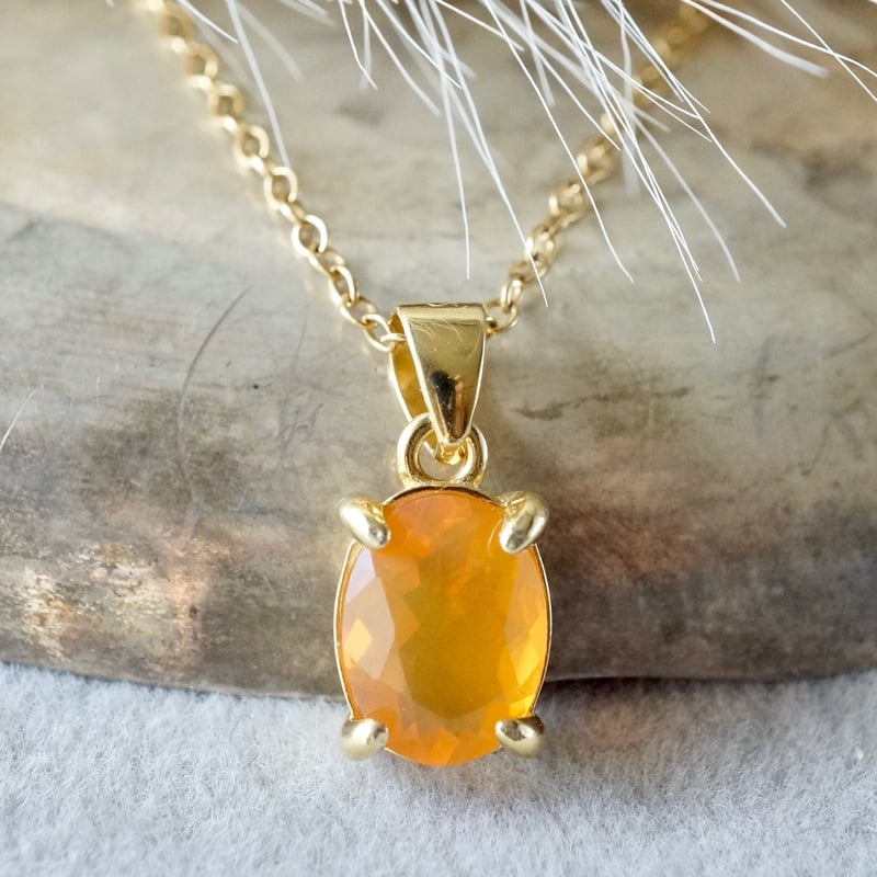 Pt900 ファイアオパール ダイヤ ペンダントトップ 2.53g M886