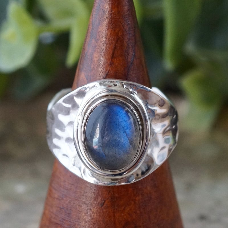 ブルーシラー ラブラドライト オーバルシェイプリング シルバー925