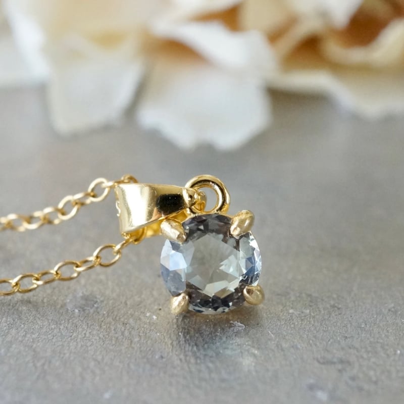 Handmade】合成グリーンスピネル ローズカット ペンダントトップ Handmade】合成グリーンスピネル ローズカット ペンダントトップ