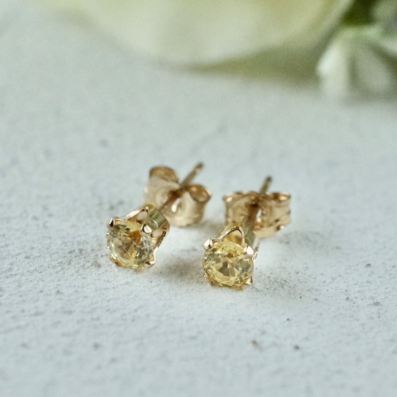 Handmade】イエローサファイア スタッドピアス 14kゴールドフィルド製