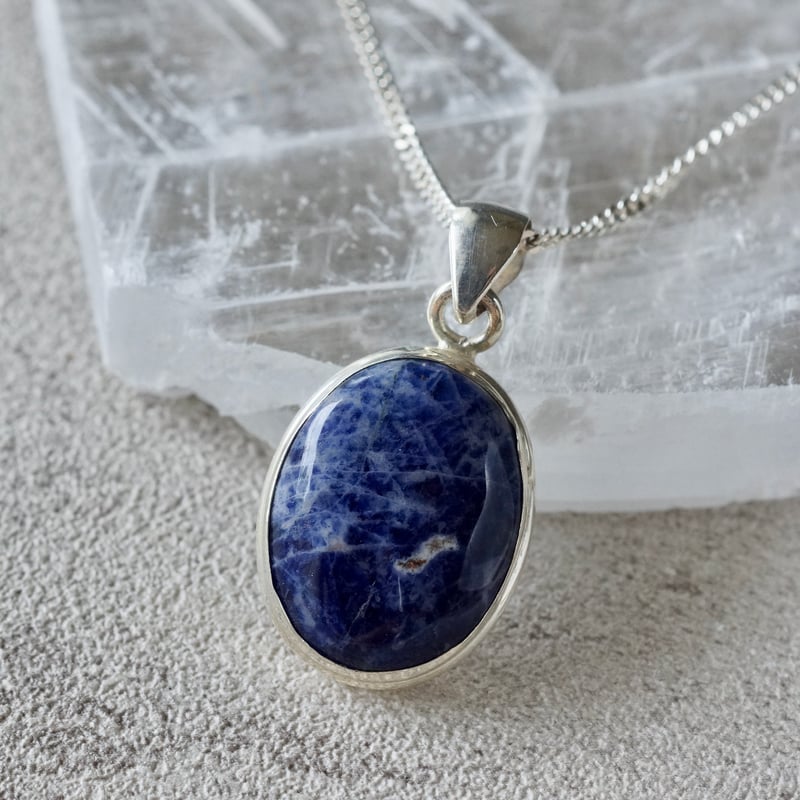 大粒天然ルビーシルバーペンダントTOP☆ソーティング付き ☆超透明☆最高級5A！濃い結晶！☆7月の誕生石☆勝利と情熱を象徴する