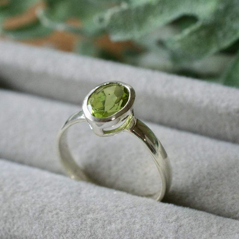y様 ペリドット リング 13号 グリーン ペリドット リング シルバー925 13号（sv-442-3） | Ratna g