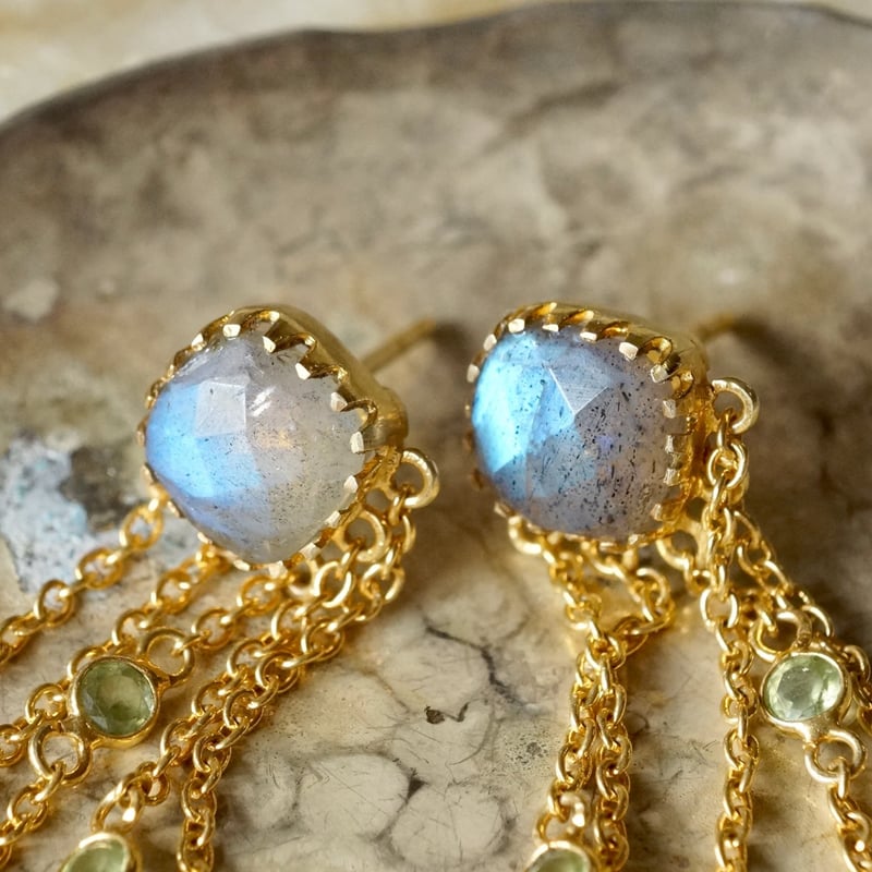 ブルーシラー ラブラドライト シャンデリア スタッドピアス 18k 