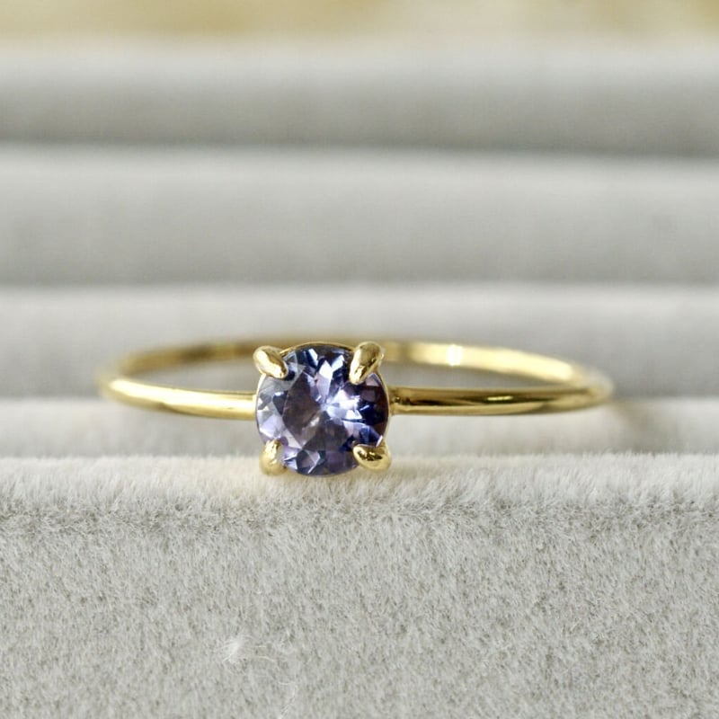 A K10キン　天然タンザナイト　リング　3,3グラム　サイズ13号刻印有り A K10キン 天然タンザナイト リング 3,3グラム サイズ13号刻印有り